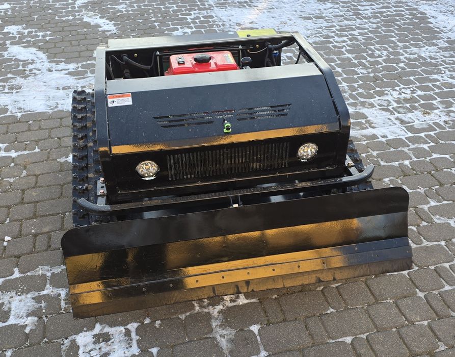 Kosiarka skarpowa samojezdna spychacz 20km