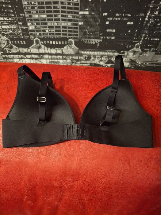 Бюстгалтер без кісточок
