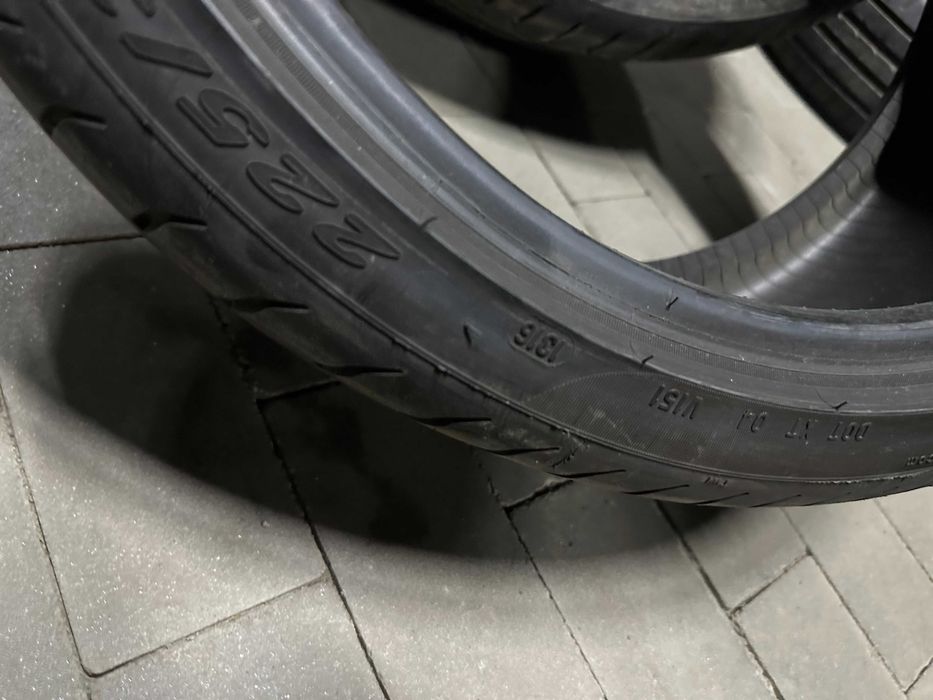 ШИНИ літо 255/30R19 + 225/35R19 PIRELLI Pzero 4шт