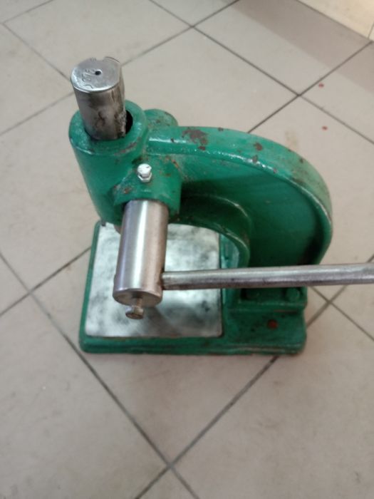 Praska ręczna prasa