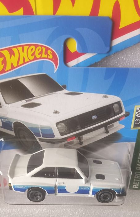 Ford escort rs2000 hot wheels