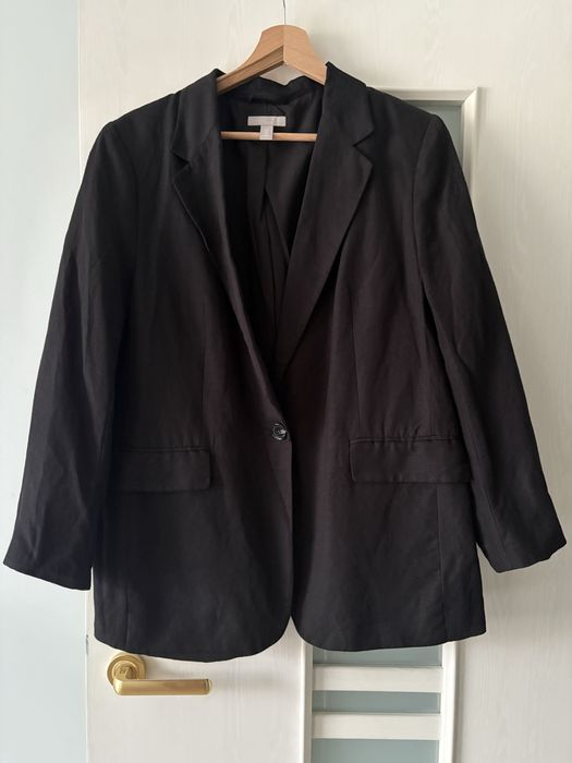 Czarna marynarka z lnu