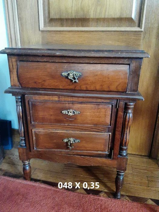 Mobiliário - Quarto de solteiro antigo