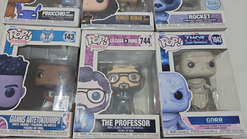 Vários pops de coleção