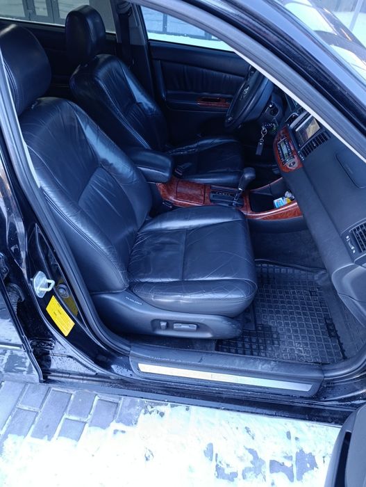 Срочно продам TOYOTA CAMRY 3.0 газ/бензин