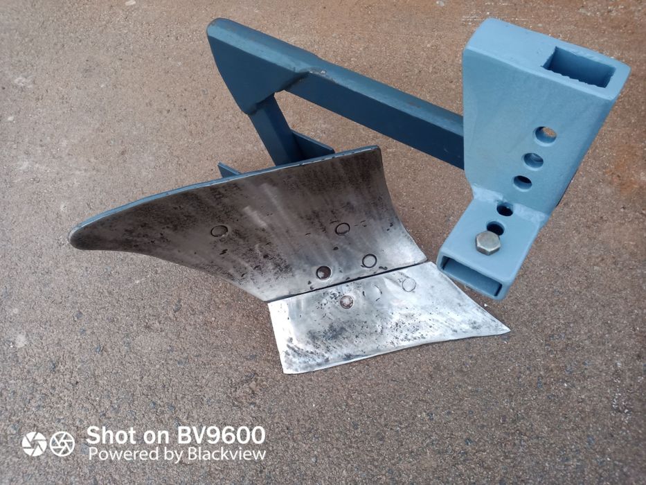 Плуги до мотоблоків.