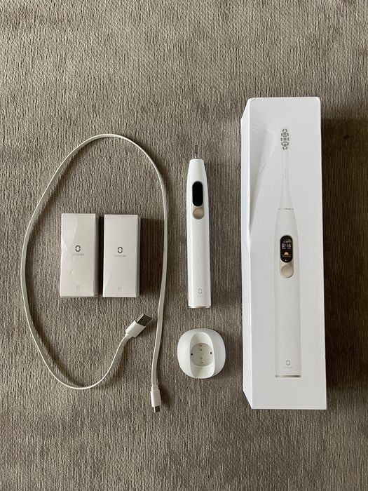 Szczoteczka soniczna OCLEAN kompletna plus 4 nowe wkłady