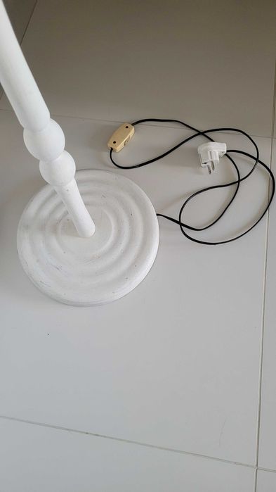 Lampa podłogowa vintage biała, stojąca prl