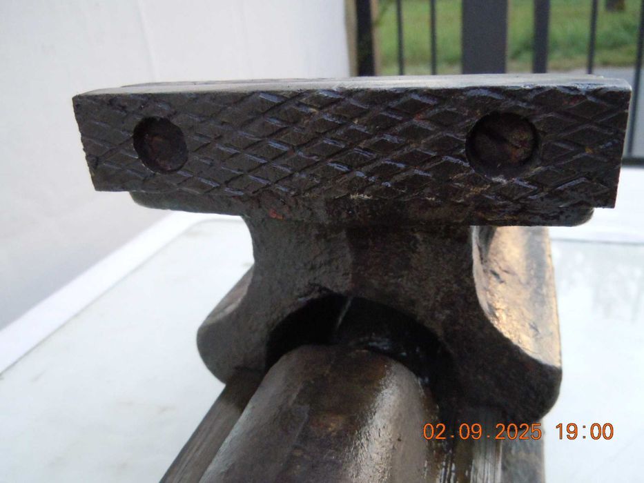 Imadło stołowe ślusarskie 125 mm rozwarcie 135 mm polskie Bison