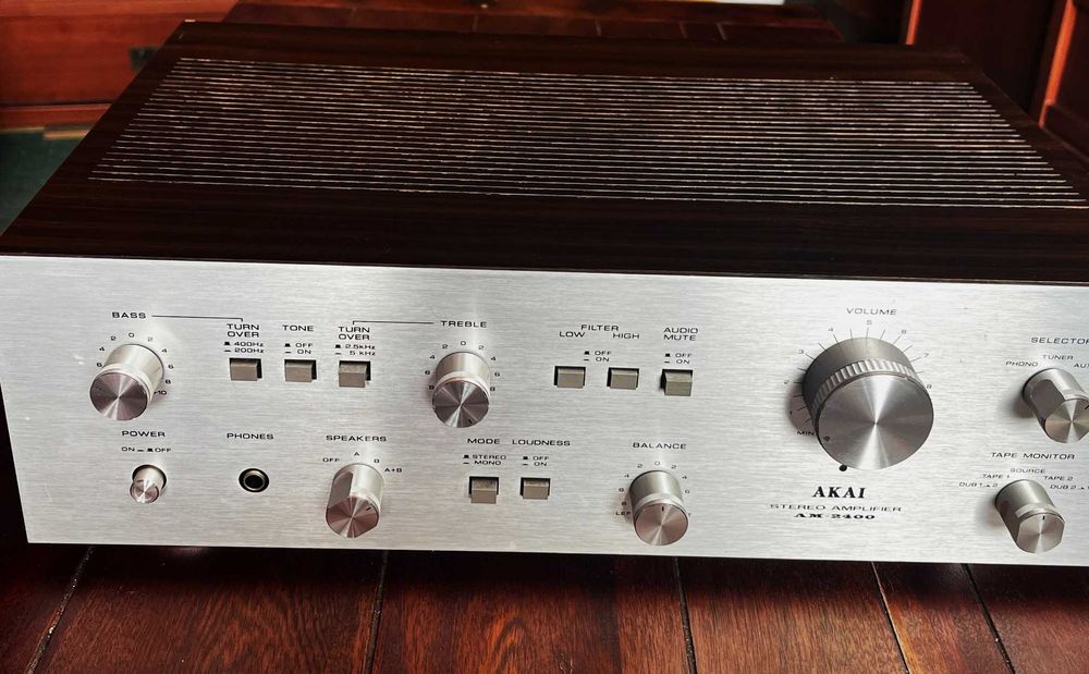 Kultowy wzmacniacz stero Akai AM-2400