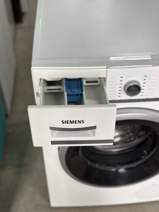 Німецька пральна машина Siemens iQ700 9 кг, A+++