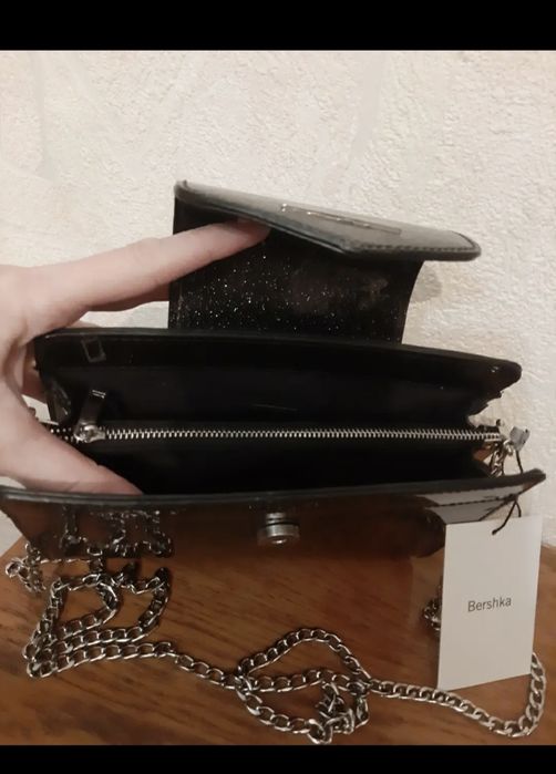 Стильная кожанная сумка