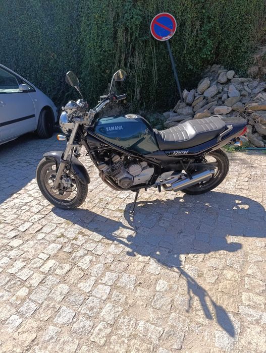 Yamaha XJ600N de 2001