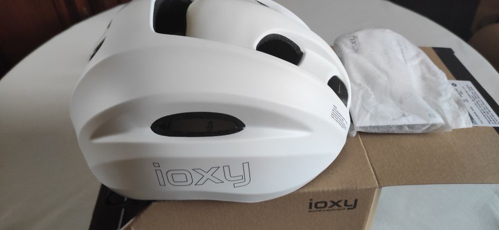 Kask rowerowy multimedialny