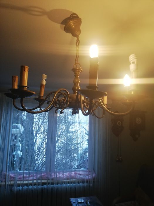 Żyrandol mosiężny