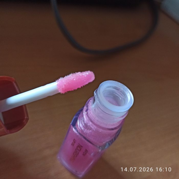 Лубни помади Avon - Yves Rocher - Flormar