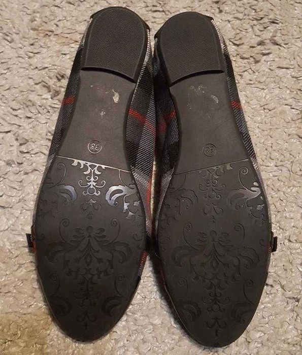 Оригинал.новые,фирменные,кожаные туфли-балетки-лодочки roberto santi