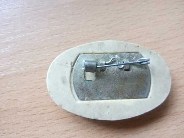 Брошь керамическая винтажная времен ссср.