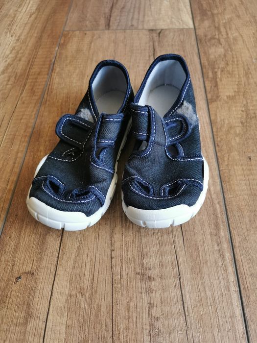 Oddam buty chłopięce roz 28