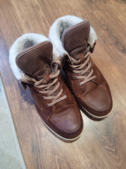 Продам чоловічі шкіряні черевики бренду Bugatti