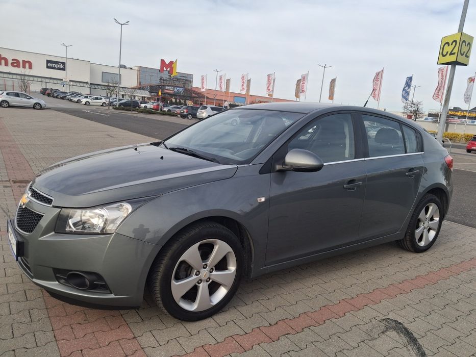 Chevrolet Cruze 2011r 1.8benz sprowadzony zarejestrowany w Polsce klimatronik ,idealny do lpg