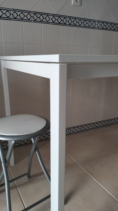 Mesa de refeição Ikea, como nova