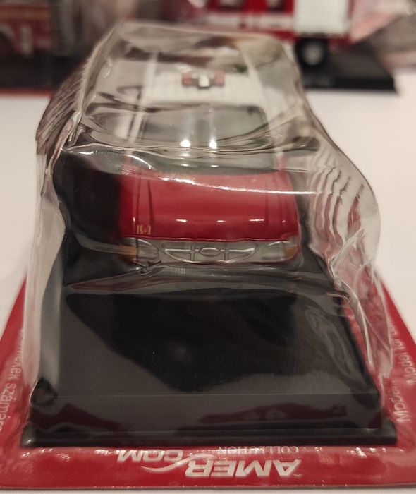 Model w skali 1:43 Explorer XLT USA Philadelphia 1997 (M13)