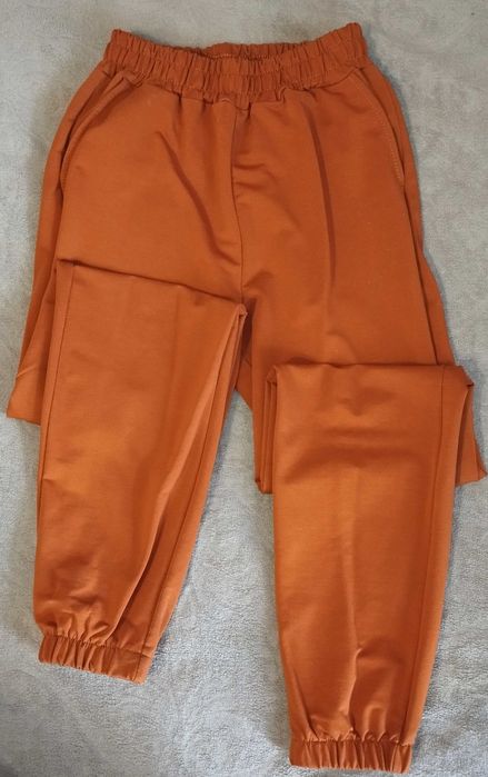 Костюм для дівчинки підлітка