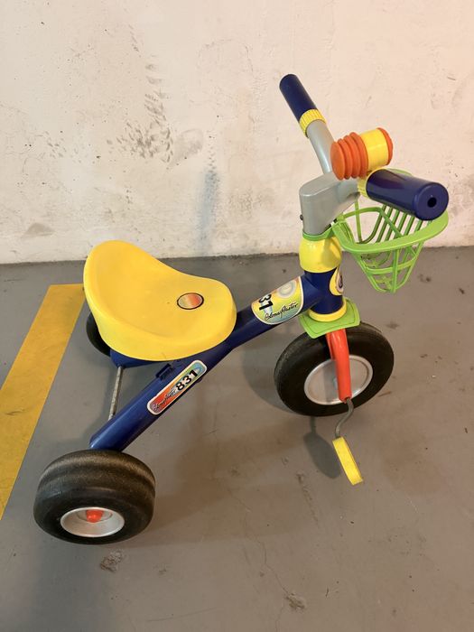 Triciclo criança