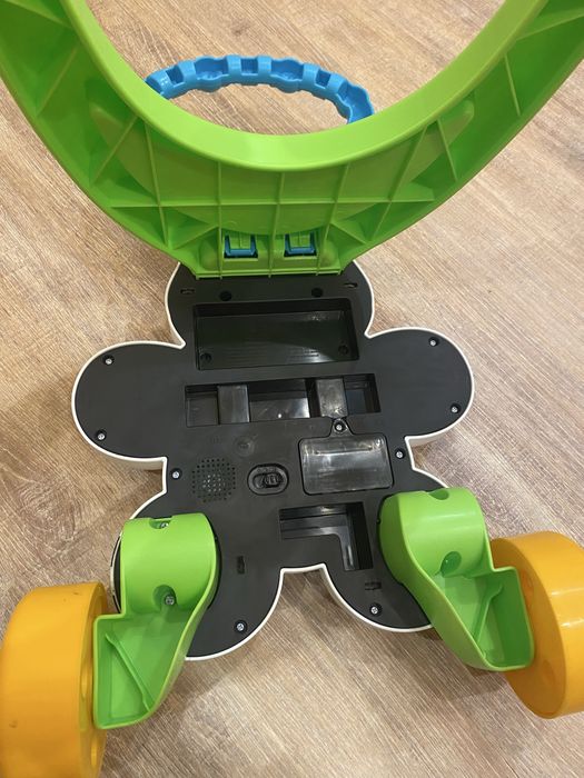 Продам музичні інтерактивні ходунки Fisher-Price, зебра.