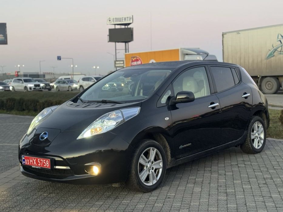 Nissan Leaf 24 kWh у гарному стані, салон охайний, акумулятор 8/12 поділок. Надійний, економічний та екологічний варіант для міста. Реальний запас ходу становить приблизно +- 100 км. залежно від стилю їзди та температури. Гарна комплектація: підігрів сидінь, підігрів керма, омивач фар, камера заднього огляду, два ключі, сервісна книжка, швидкісна зарядка (CHAdeMO), та ін. Домашня та швидкісна зарядка працює без проблем. Доступний перегляд у Львові - домовимось по телефону. Готовий до будь яких перевірок.
Свіжо пригнаний, доглянутий, знаходиться у Львові. Авто розмитненне на фірму, стоіть на транзитних номерах, перша реєстрація 1500 грн і ви перший власник в Україні, 2 ключа, сервісна книжка.

Велике прохання дурниць не пропонувати.
Електроавто за вигідною ціною - не прогав можливість! Хороше авто як для себе так і на перепродаж. Прохання дзвонили лише справді зацікавленим особам на номер +38 нуль (96) 8 нуль 4 45 84 або Viber/Telegram.

Переходьте на телеграм канал:
https://t.me/electrocar_norway

Усім гарного дня та вдалих покупок!