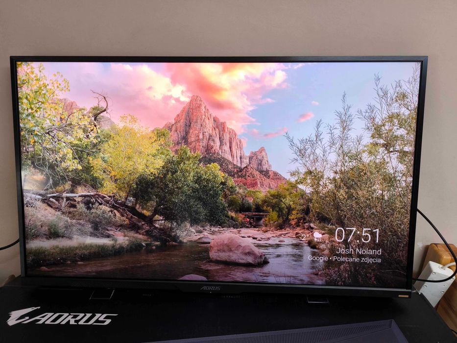 Monitor Gigabyte Aorus FV43U