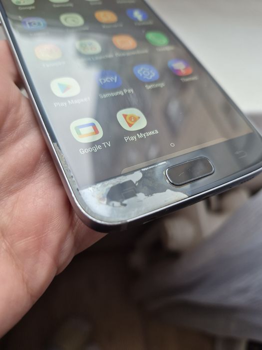 Смартфон Samsung Galaxy S7