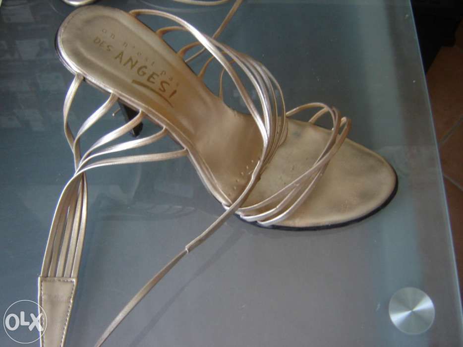 Sandálias de atar à perna - douradas - 38