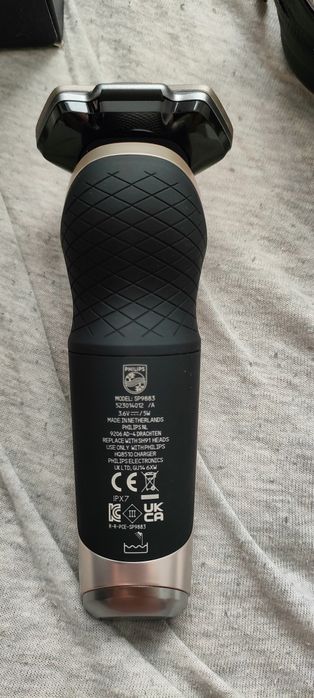 Golarka Philips S9000 Prestige SP9883/36