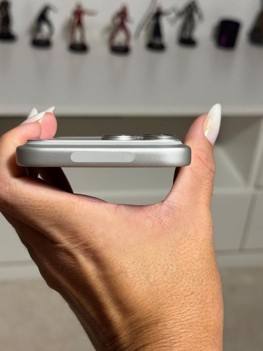 Título do Anúncio: iPhone 17 Pro Max 256GB Prata (Modelo Americano - Apenas eSIM)