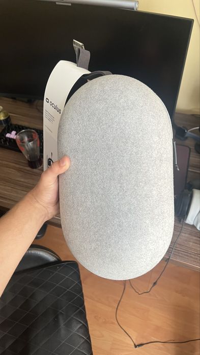 Oculus Quest 2 Carrying Case