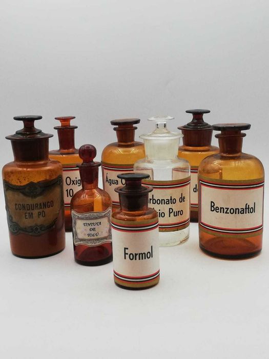 Frascos Antigos de Farmácia