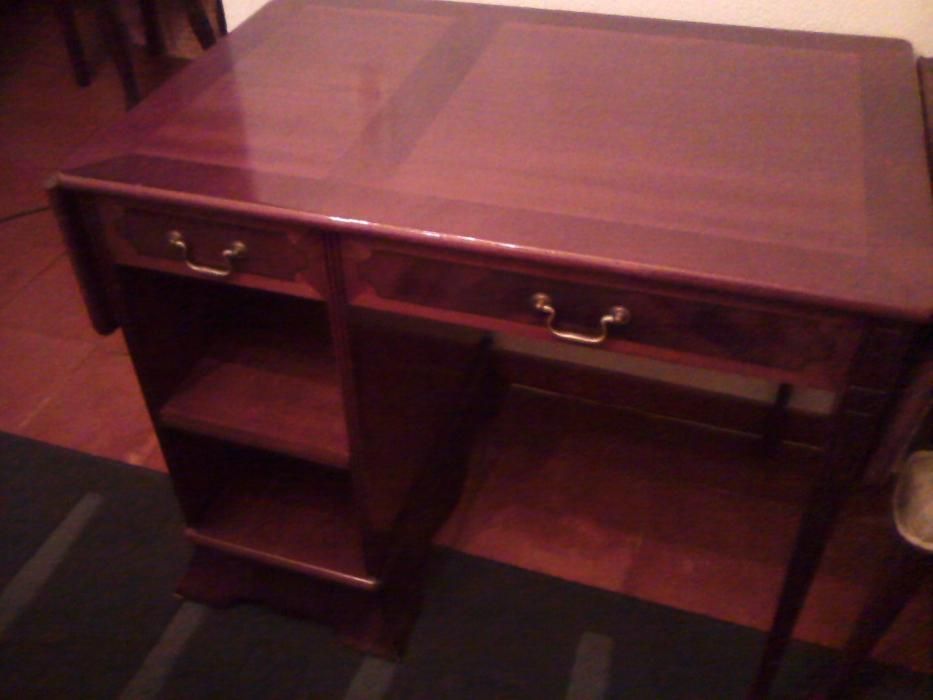 Secretária de Duas Frentes & Cadeira