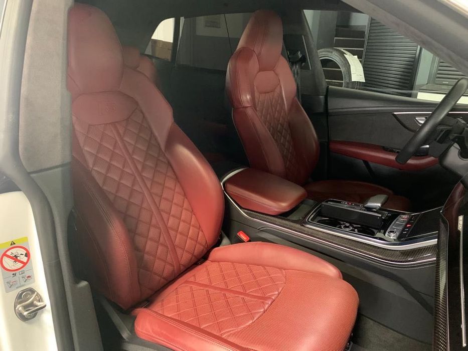 Audi Sq8 branca full