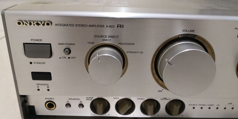 Piękny wzmacniacz stereo Onkyo A-922R1