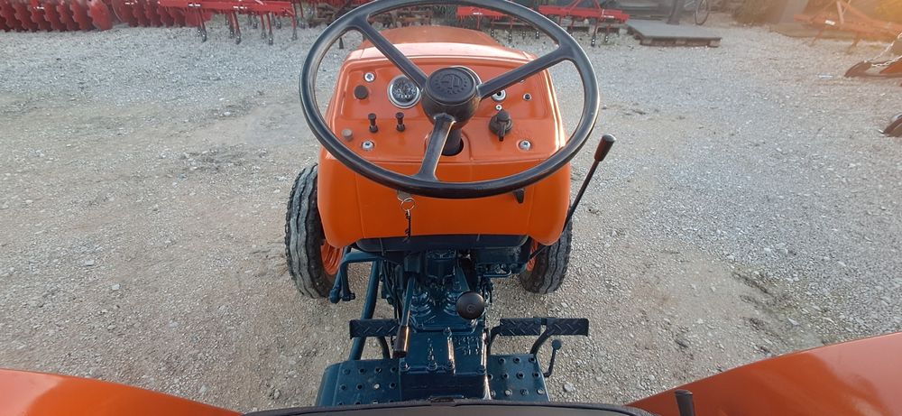 Tractor/Trator Kubota L285