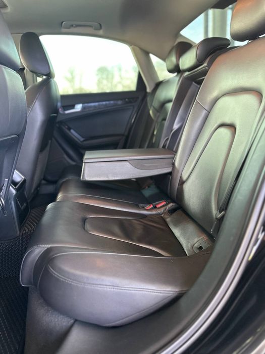 Продам Audi A4 B8