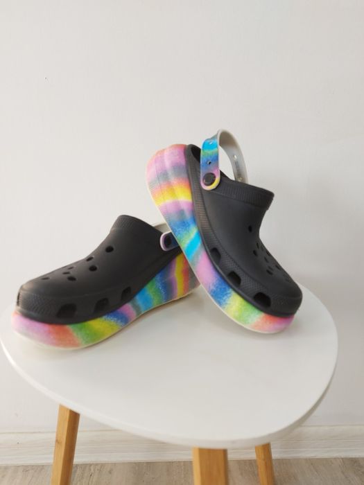 Жіночі крокси Crocs M5W7. Розмір 37