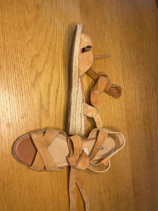 Sandálias Cunha Espadrille AREZZO Camel – Camurça – Tam. 38 EUR (36 BR)
