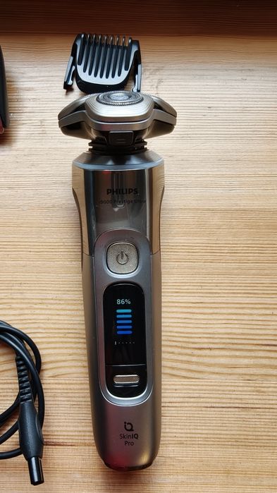 Philips i9000 Prestige Ultra