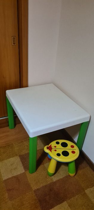 Mesa de crianças