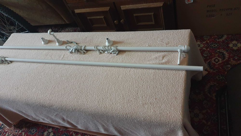 Metalowy karnisz, pojedynczy - 280 cm