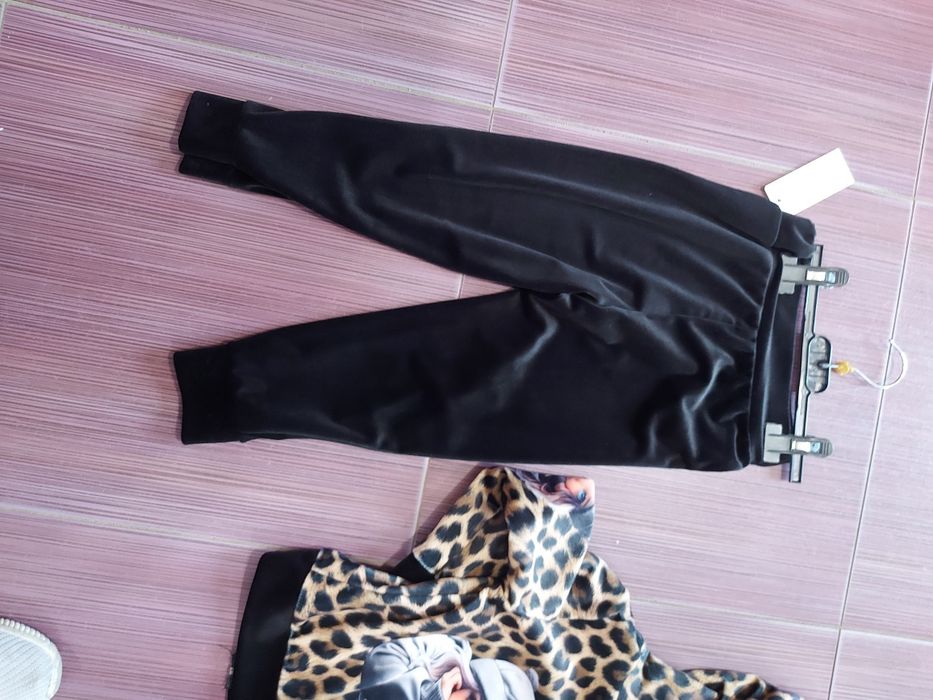 Dres welurowy 104/110