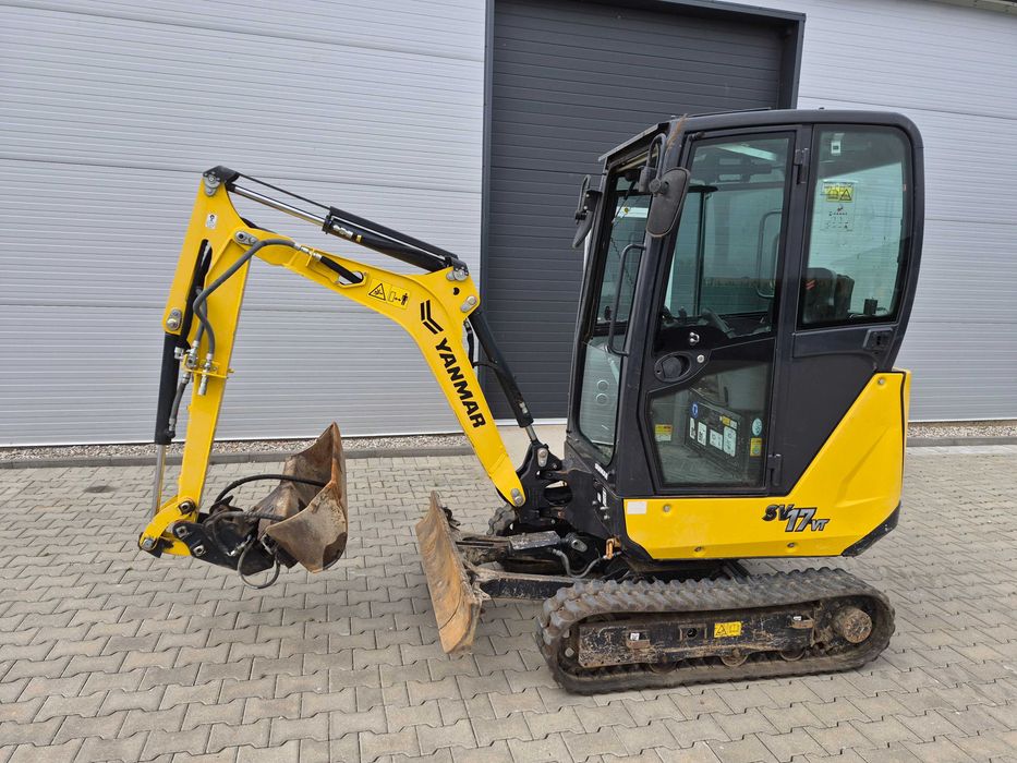 Wynajem - Minikoparka Yanmar SV17VT z wiertnicą hydrauliczną, kompletem łyżek i przyczepą – wypożyczalnia sprzętu - wypożyczalnia samochodów.